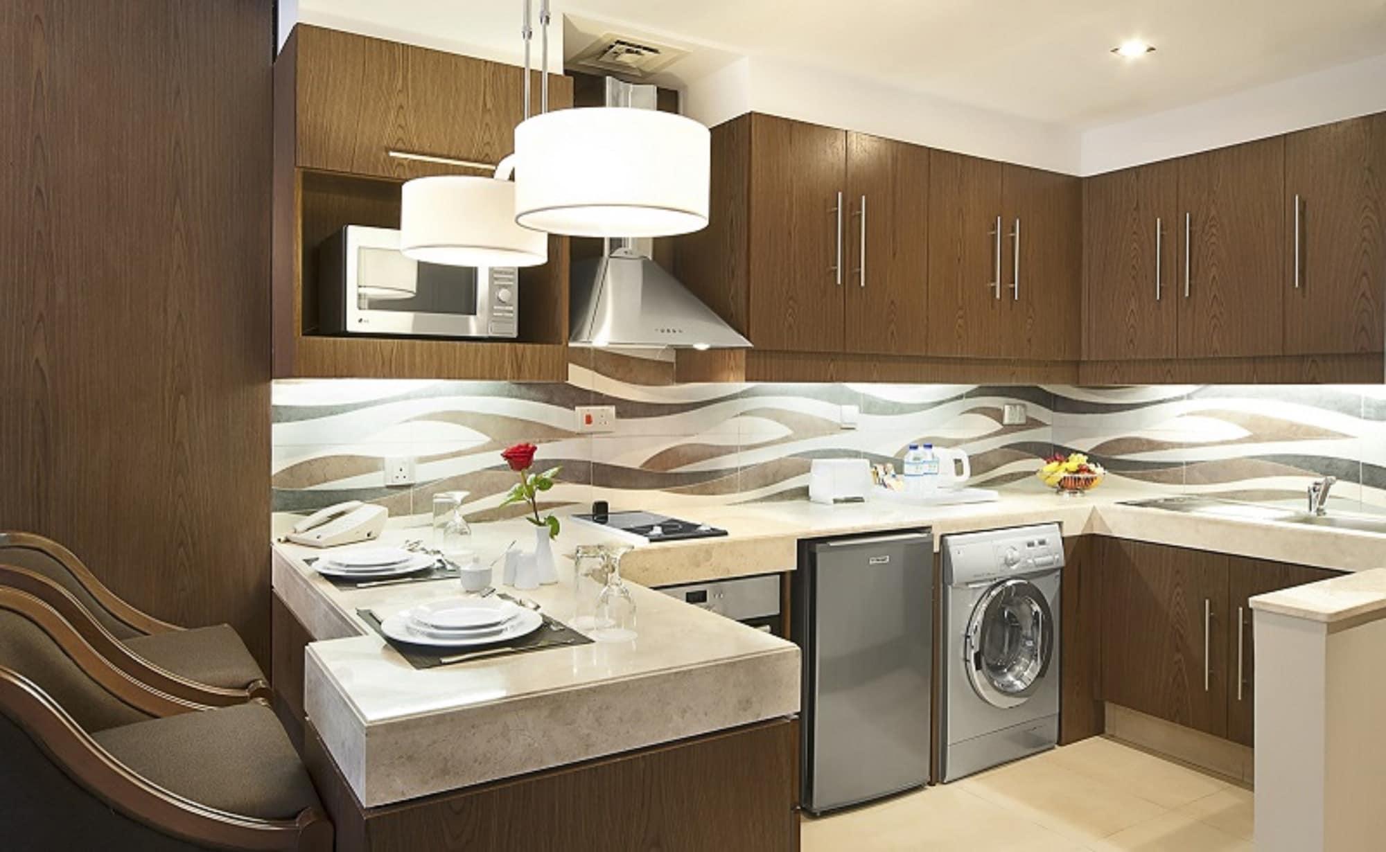Oaks Liwa Executive Hotel 4*