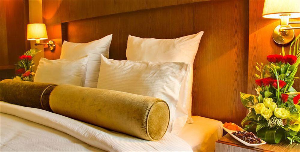 Oaks Liwa Executive Hotel